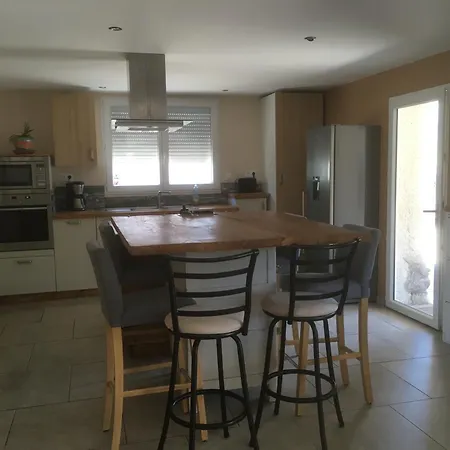 Apartmán Rez De Chaussee Avec Terrasse *