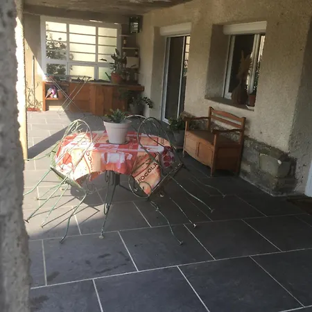 Rez De Chaussee Avec Terrasse *